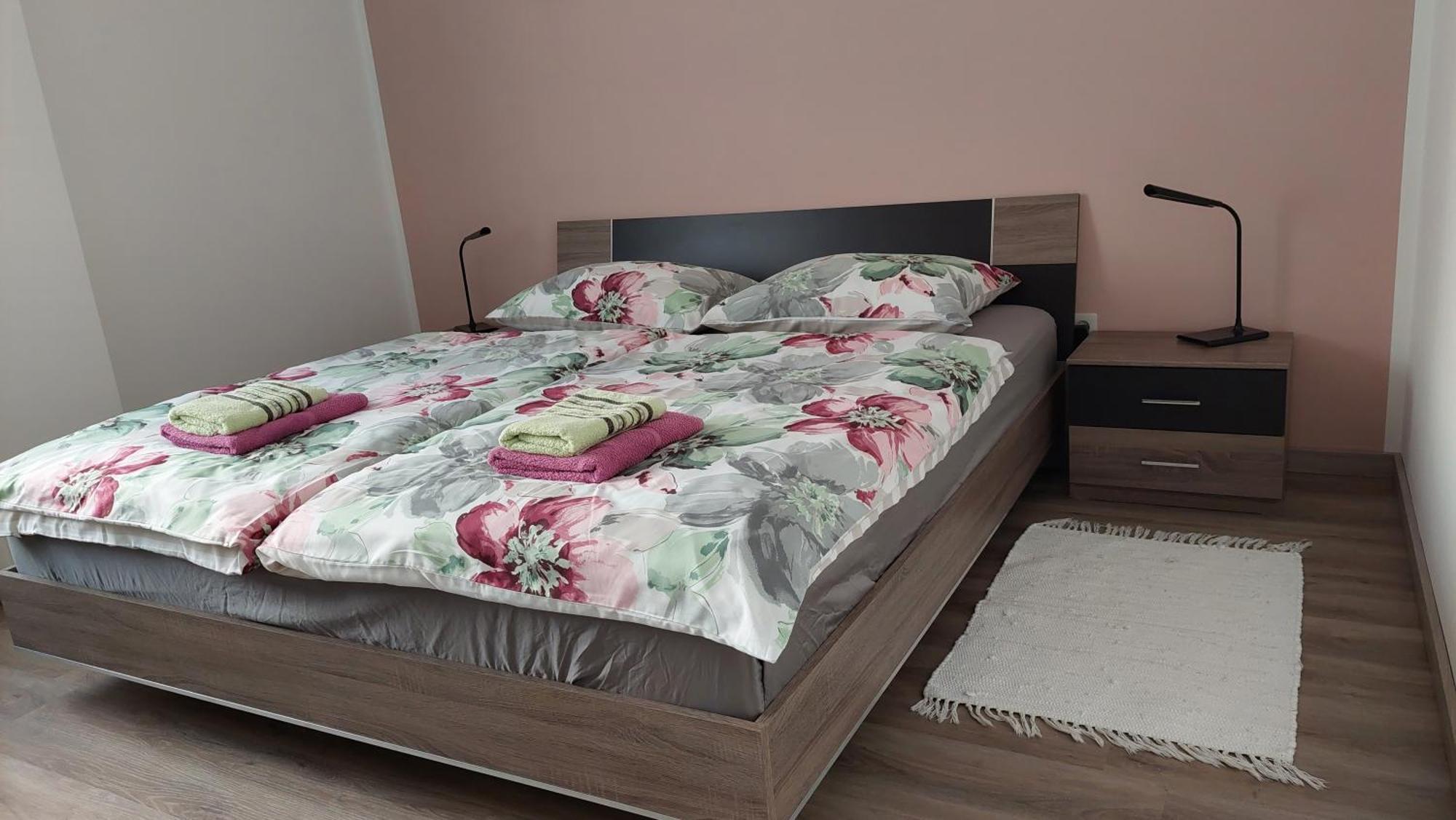 Apartma Center