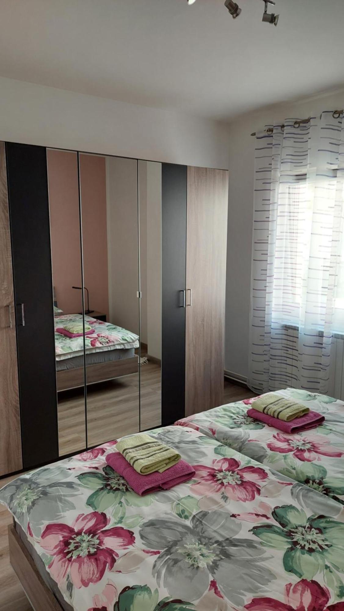 Apartma Center Apartment *
