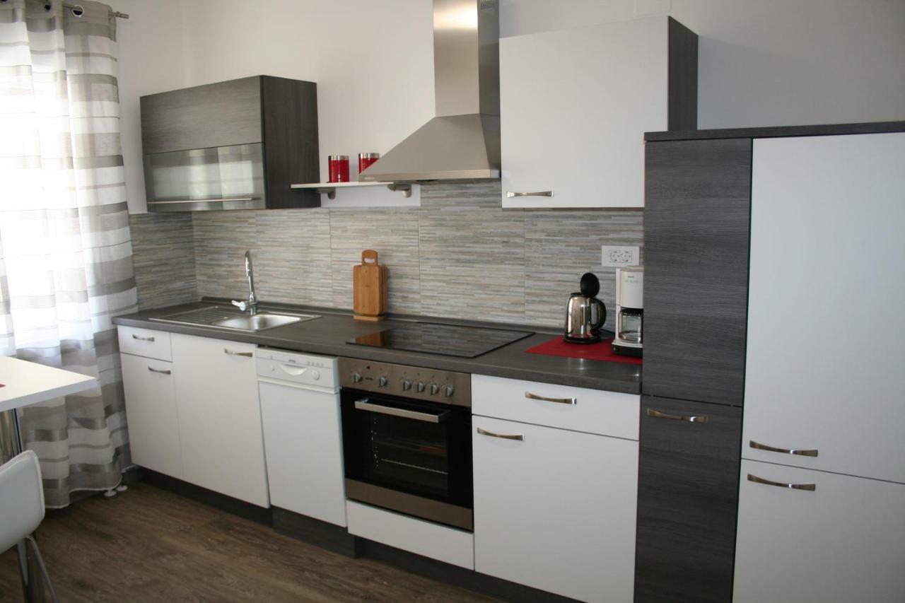 Apartma Center *